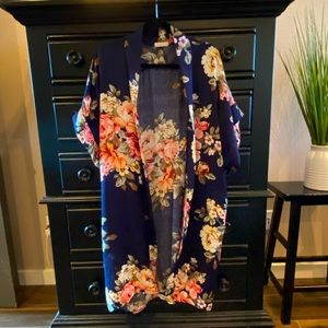 Oddy Navy Blue Floral Short-Sleeve Kimono